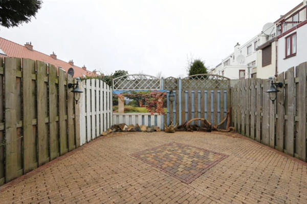 Medium property photo - Van Beverenstraat 8, 3117 KV Schiedam